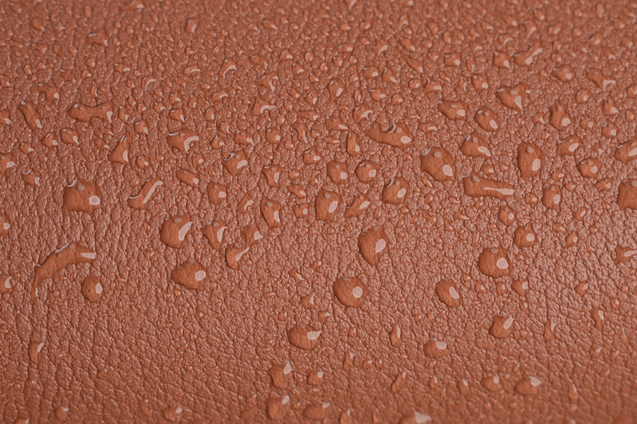 Pellicola decorativa in PVC con texture in ecopelle scura
